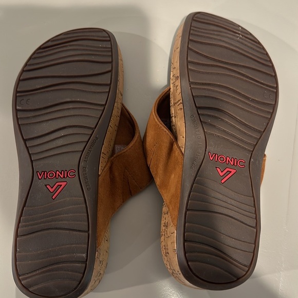 New Vionic Shoes 8 - Picture 14 of 16